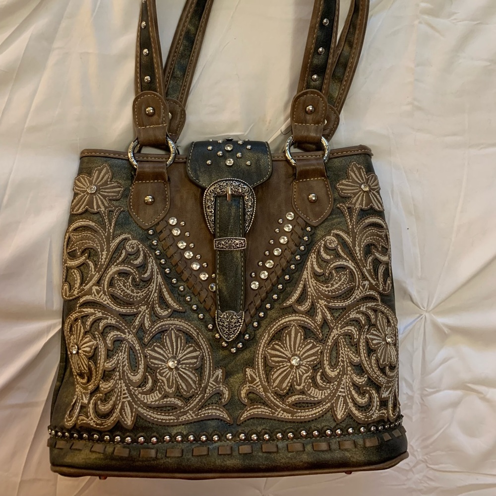 Western American Bling purse. Great condition!